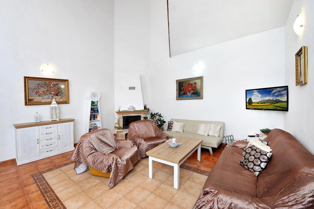 Pension Villa Kunerad วิสโซเค ดาตรี ภายนอก รูปภาพ