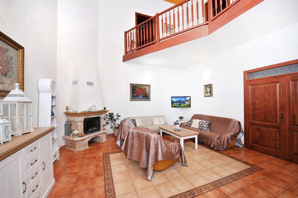 Pension Villa Kunerad วิสโซเค ดาตรี ภายนอก รูปภาพ