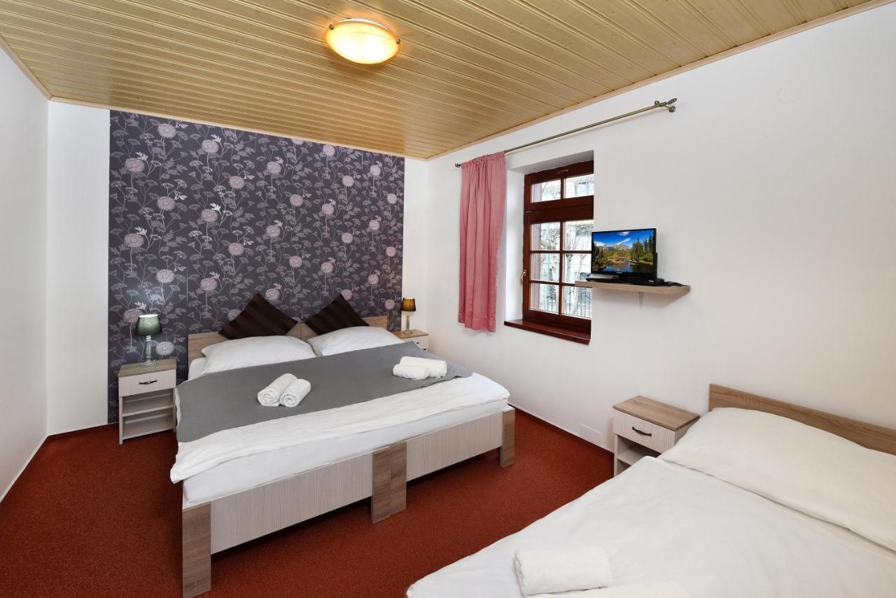 Pension Villa Kunerad วิสโซเค ดาตรี ภายนอก รูปภาพ